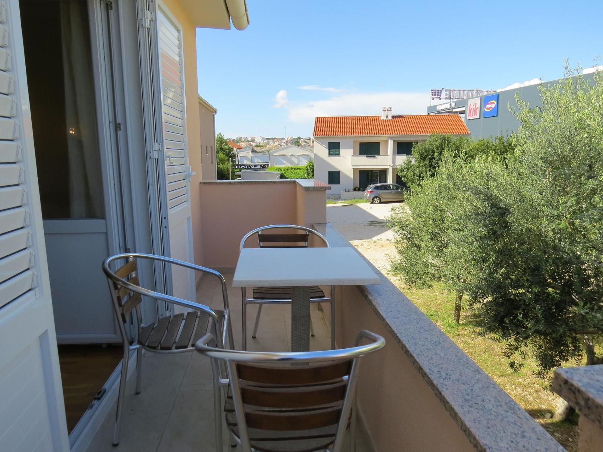 נובליה Apartment And Rooms Amenka מראה חיצוני תמונה