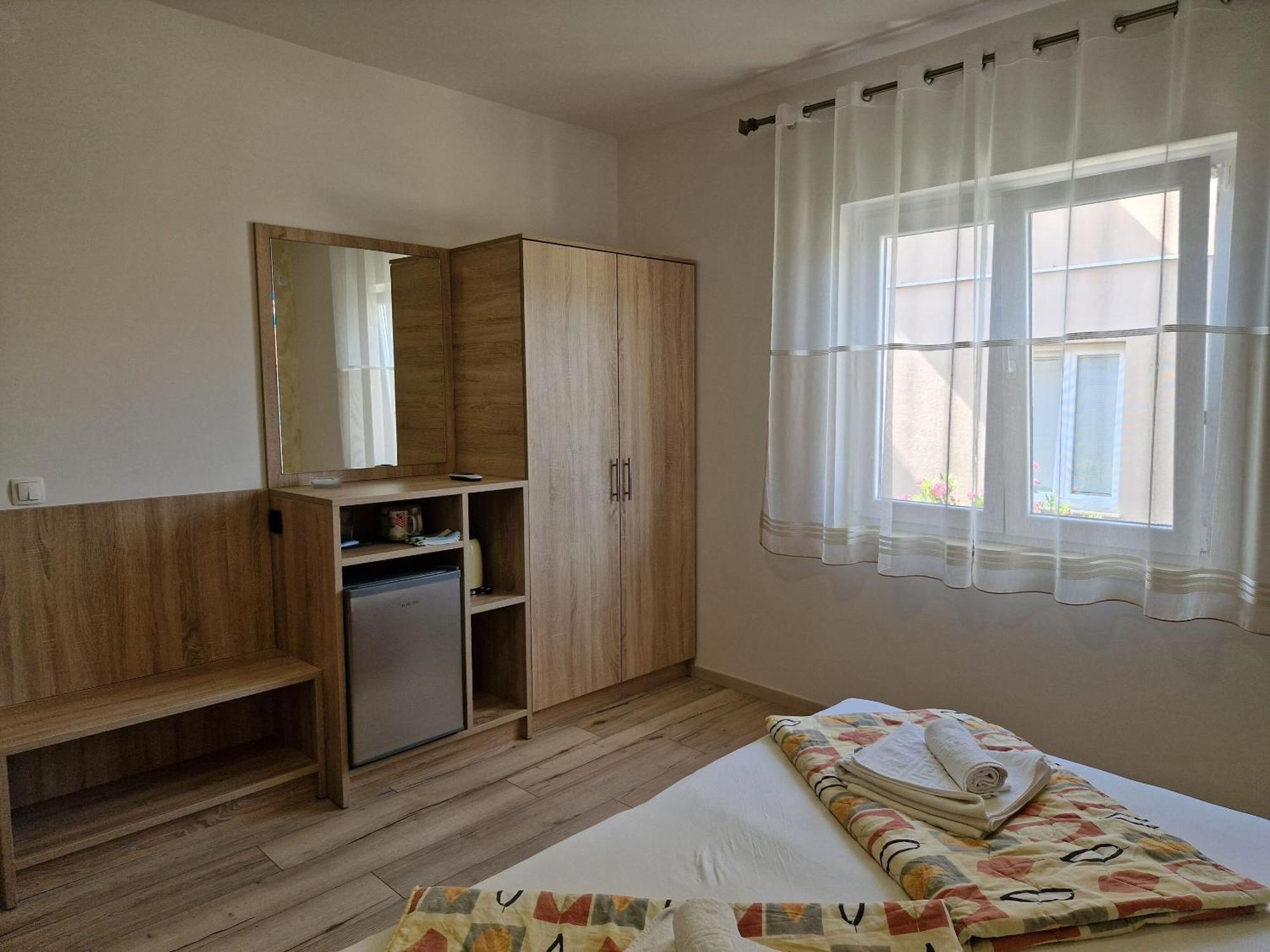 נובליה Apartment And Rooms Amenka מראה חיצוני תמונה