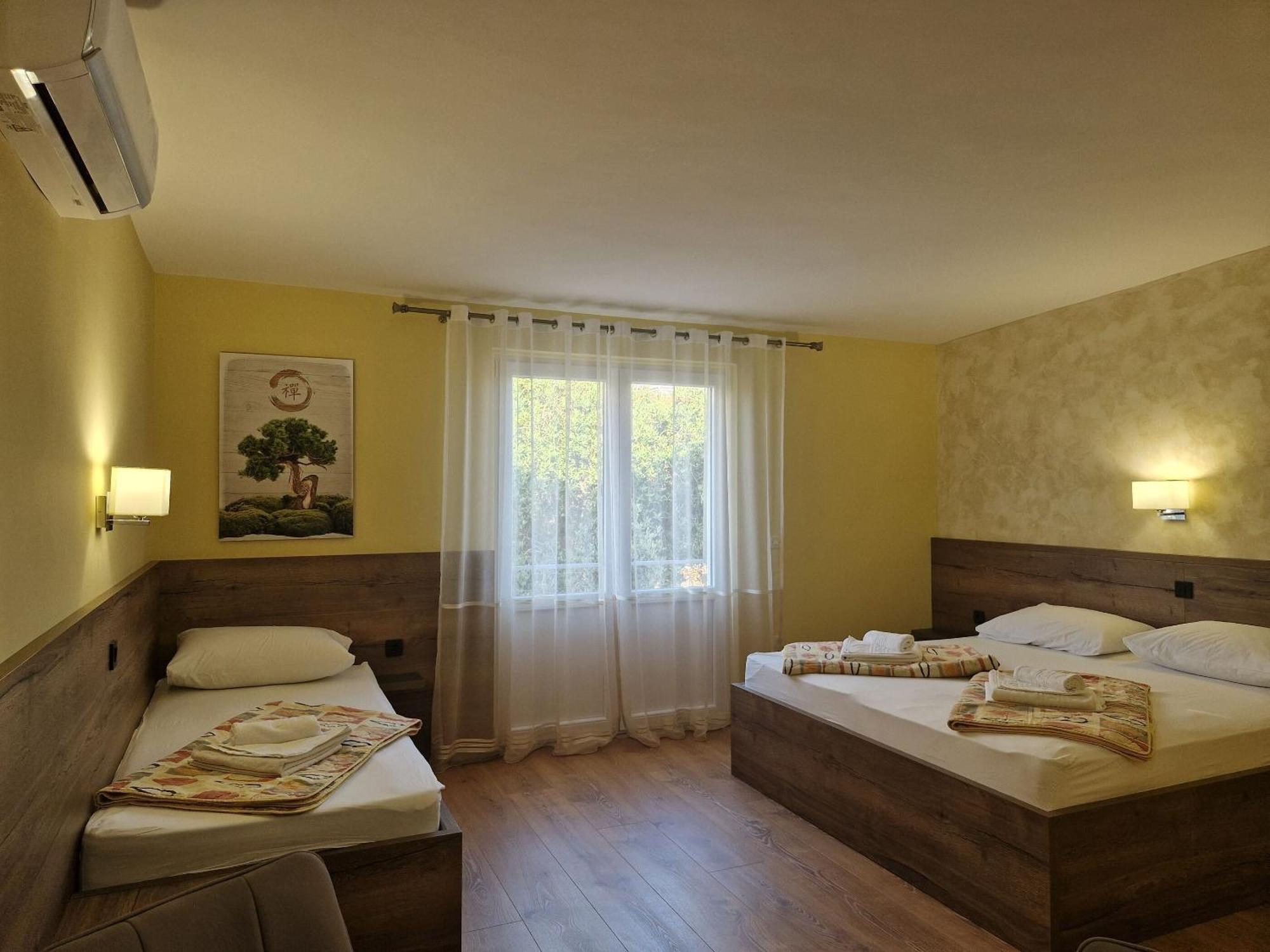 נובליה Apartment And Rooms Amenka מראה חיצוני תמונה